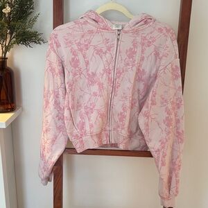 Pink camo zip up hoodie